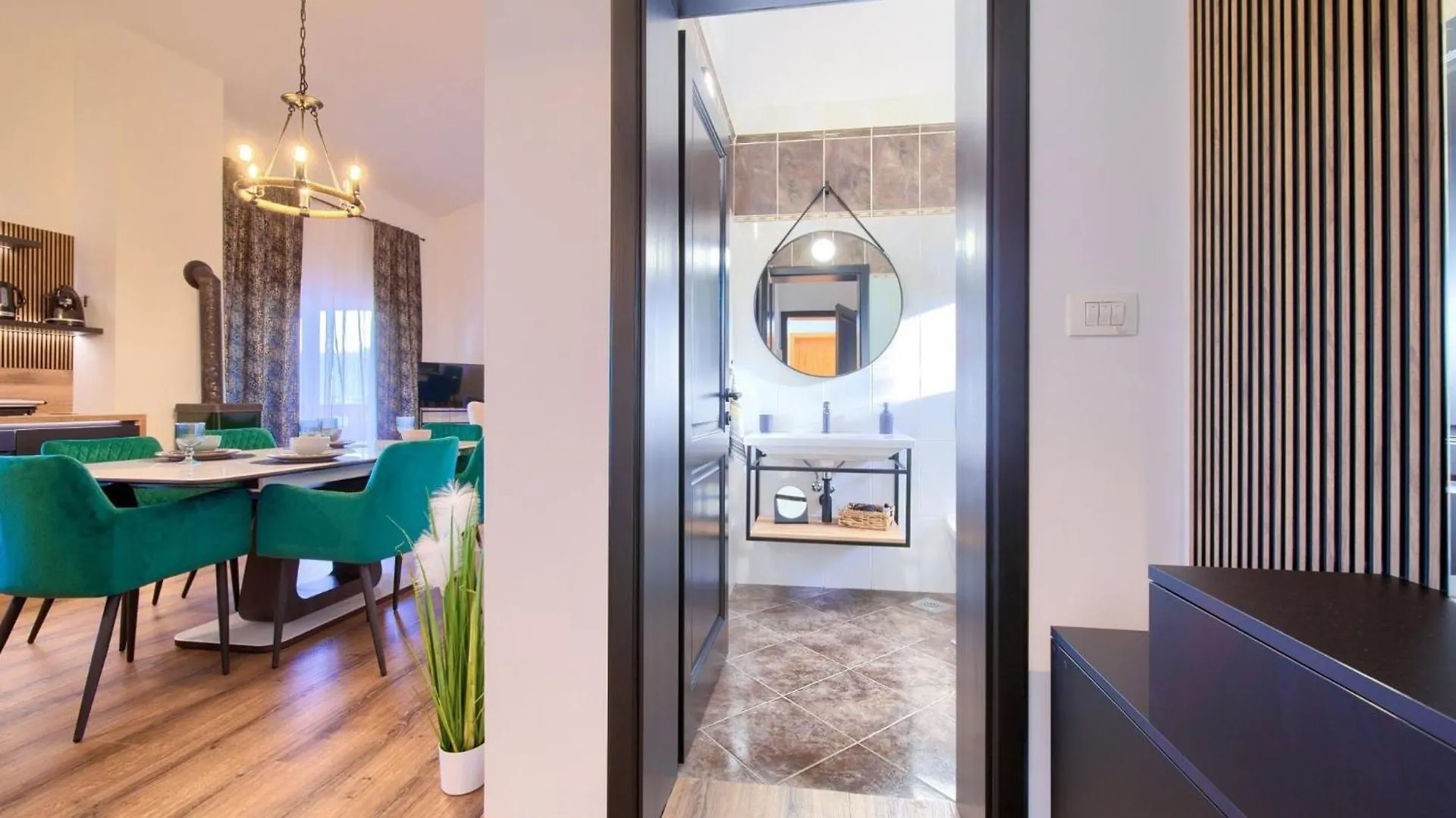 Elegant And Vibrant Apartment With Terrace And Sea View Kornic Croatia